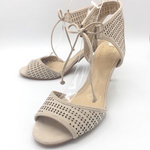 NEW Vince Camuto “Kanara” Nude Laser Cut Heels